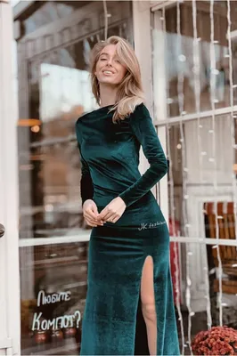 Вечернее зеленое длинное платье в пол с имитацией на запах