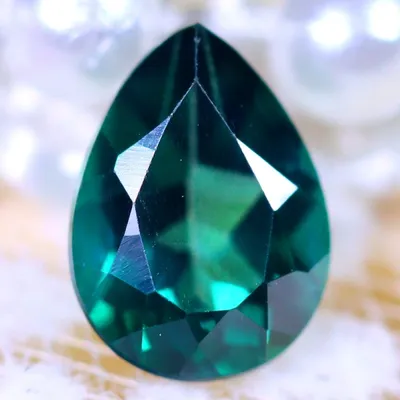 Green Topaz 1.35Ct Natural Green Topaz E3001/A41