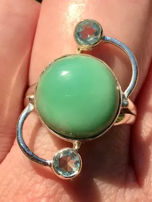 Green Aventurine and Blue Topaz Ring Size 8