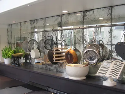 Зачем вам зеркала на кухне и как их применить - archidea.com.ua