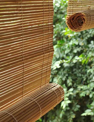 Горизонтальные бамбуковые жалюзи 25 мм натуральный на окно любого размера  купить в интернет-магазине Blinds.ru. Оплата онлайн картой, Apple Pay,  Сбербанк и др. Доставка в любой город.
