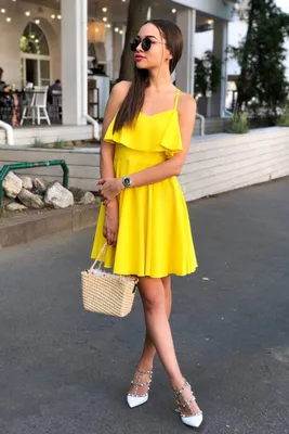 Сарафан на бретельках в желтом цвете можно купить с доставкой и примеркой в  интернет магазине olalafason.ru в Москве