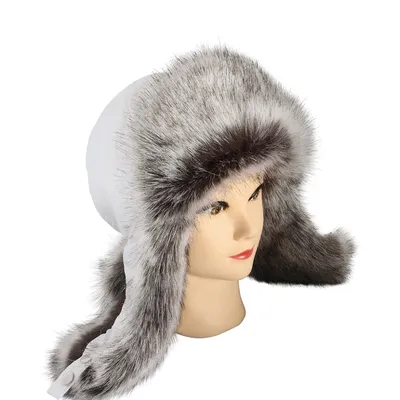 Женская шапка ушанка \"Северянка\" из меха енота полоскуна натурального цвета