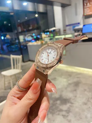 Часы женские Hublot ЧБЛ43 купить реплики известных брендов с доставкой в  Москве