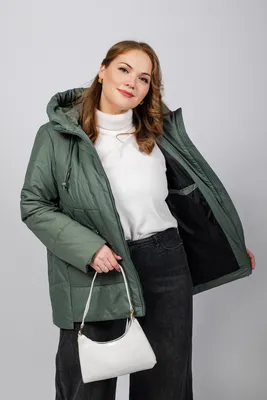 Ветровка женская Outventure жёлтый цвет — купить за 2499 руб. со скидкой 50  %, отзывы в интернет-магазине Спортмастер