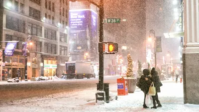 Зима в центральном парке, нью-йорк, сша Редакционное Фотография -  изображение насчитывающей снежок, был: 175602882