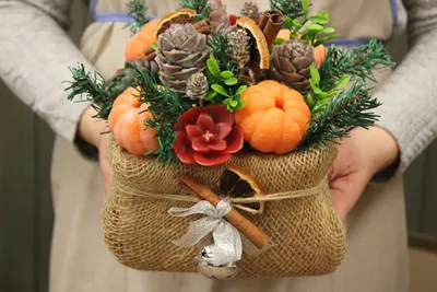 Ёлка, снег и мандарины – делаем новогодний букет своими руками! - YouTube