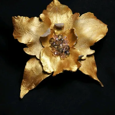 Золотая орхидея – это самый дорогой цветок | Пикабу