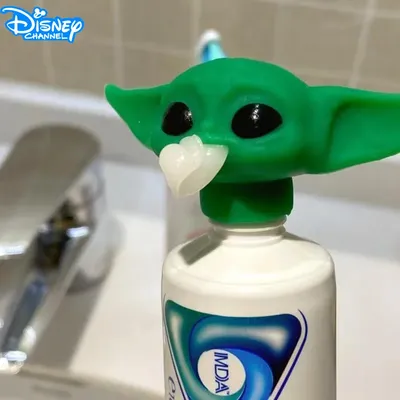 Фигурки из мультфильма Disney Baby Yoda, игрушки, зубная паста, Catoon, Звездные  войны, забавная кавайная модель, Товары для ванной комнаты, подарок для  детей | AliExpress