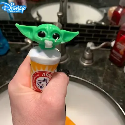 Фигурки из мультфильма Disney Baby Yoda, игрушки, зубная паста, Catoon, Звездные  войны, забавная кавайная модель, Товары для ванной комнаты, подарок для  детей | AliExpress